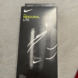 Nike Mercurial Lite Soccer Shin Guards